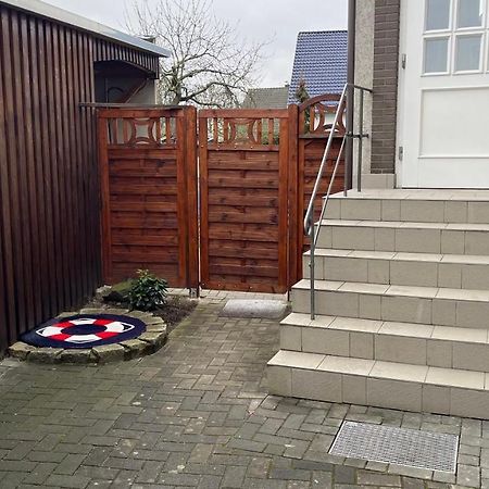 Ferienwohnung Mit Warnowblick รอสต็อค ภายนอก รูปภาพ