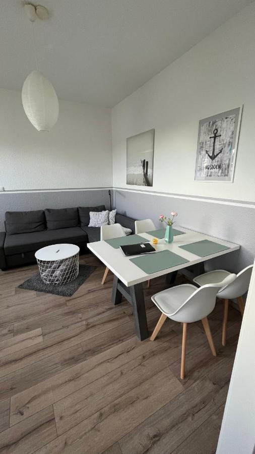 Ferienwohnung Mit Warnowblick รอสต็อค ภายนอก รูปภาพ