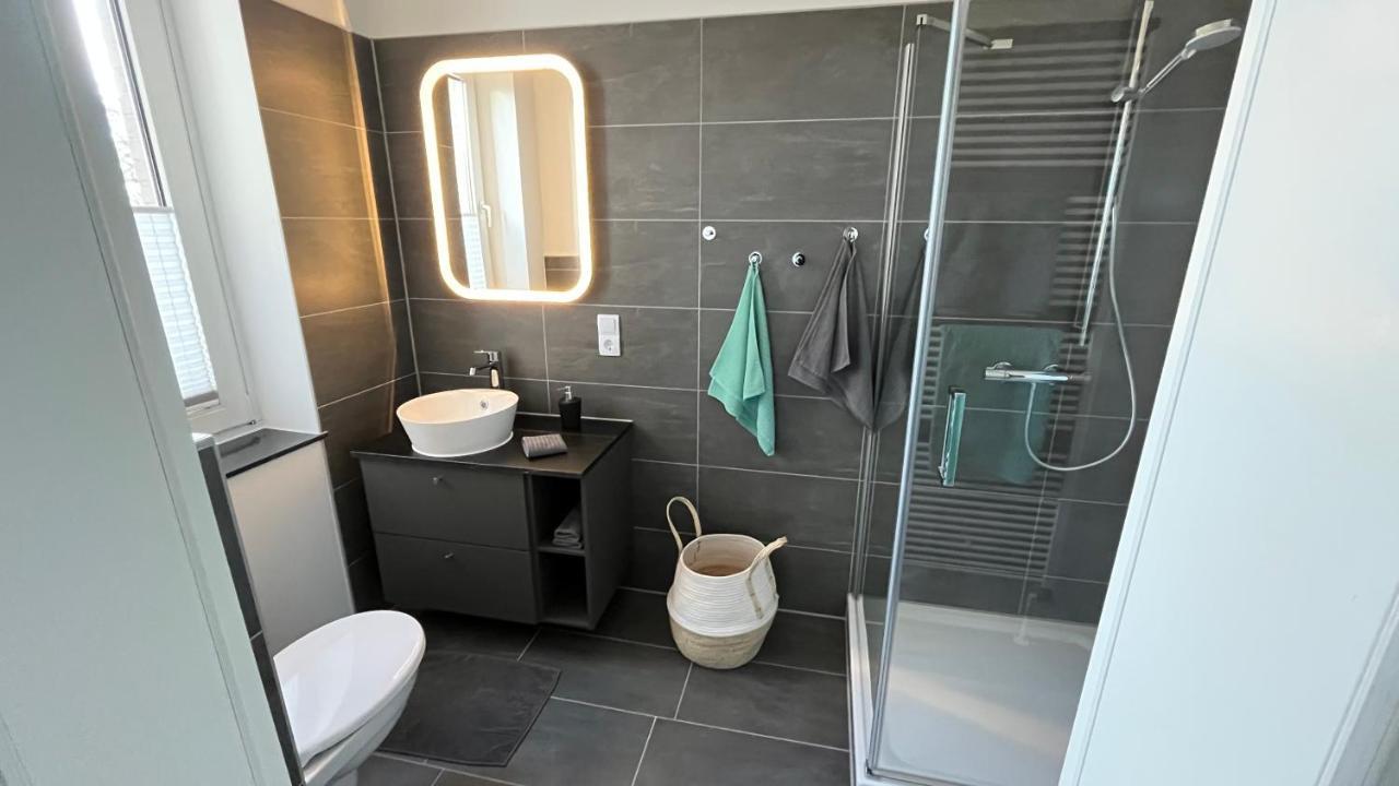 Ferienwohnung Mit Warnowblick รอสต็อค ภายนอก รูปภาพ